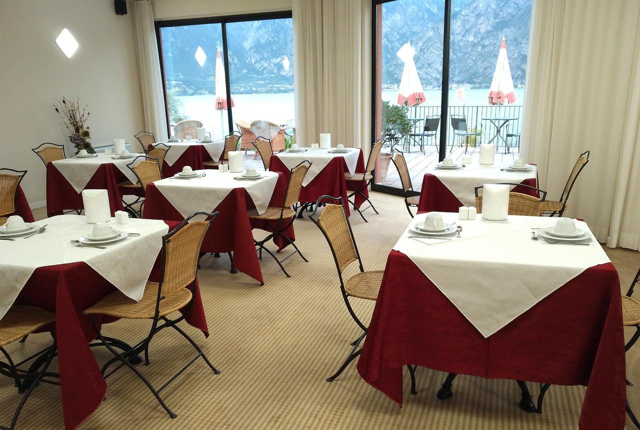 Hotel Oasi Beach マルチェージネ エクステリア 写真