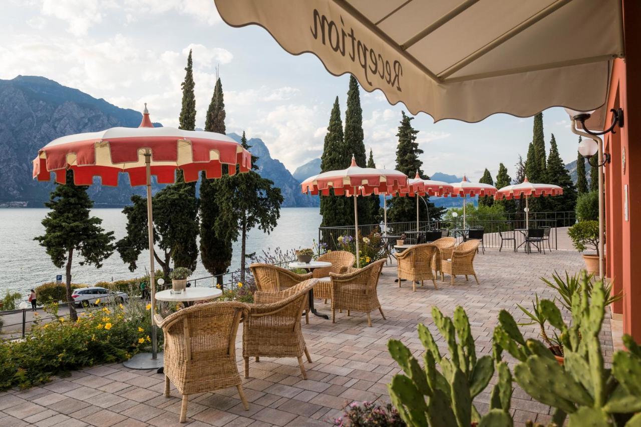 Hotel Oasi Beach マルチェージネ エクステリア 写真